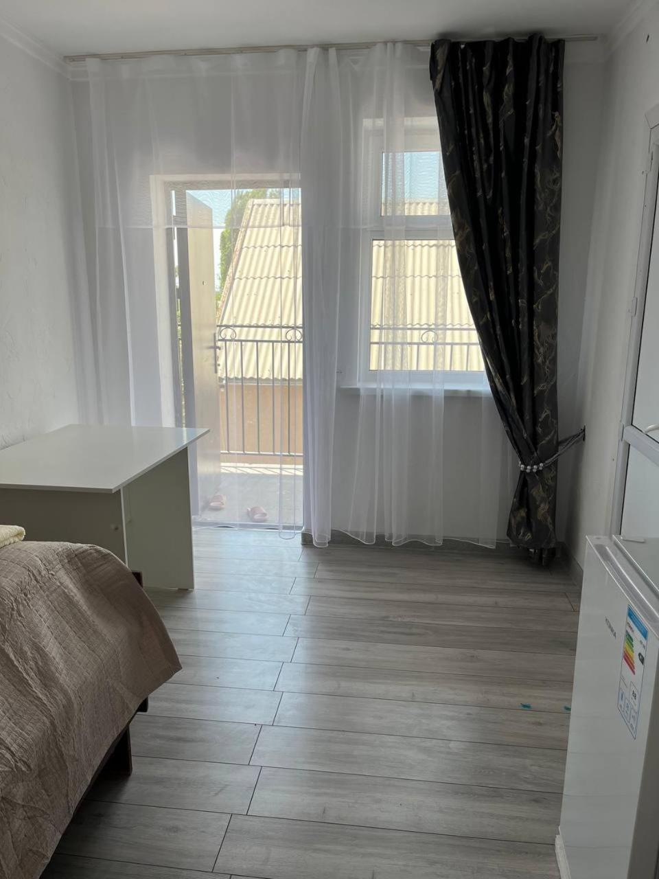 "Bilim" Guest House Tamchy Exterior photo